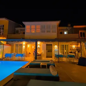 Kybele **** Alaçatı